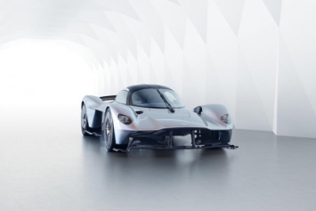 Aston Martin раскрыл дизайн гиперкара Valkyrie