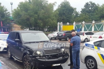 Полицейские задержали пьяную парочку, устроившую ДТП в Киеве