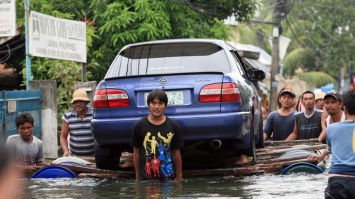 Азию накрыла непогода: под проливными дождями гибнут люди (фото)