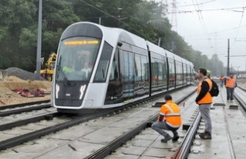 В Люксембурге тестируют трамвай, который поедет по городу без проводов