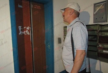 Мэр Бердянска потребовал от «Жилсервиса-2а» восстановить круглосуточную работу лифтов