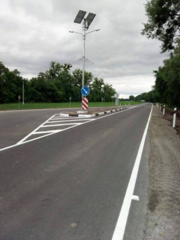 "Укравтодор" показал первый построенный объект замедления трафика на въезде в город (фото)