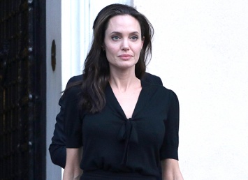 Вот как выглядит Анджелина Джоли после развода с Брэдом Питтом