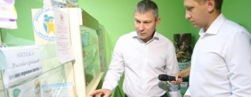 Мэр Кременчуга и народный депутат Украины прошлись по городским аптекам (ФОТО)