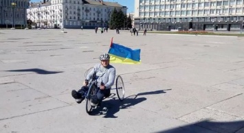 Спортсмен-колясочник из Сумщины намерен проехать от Шостки до Литвы