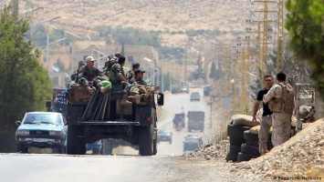 Ливанская армия подключилась к наступлению против исламистов в Сирии