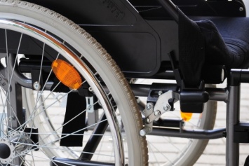 Женщина на инвалидной коляске задавила пожилую японку