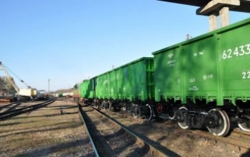 В "Укрзализныце" сообщили, сколько грузовых вагонов построили за 7 месяцев