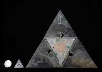 Движения робота-оригами подчинили магнитному полю