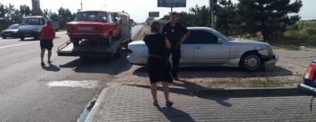 ДТП в Черноморске: на въезде в город авария с пострадавшими (фото)