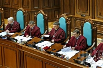 Верховный суд в Украине формируют в "ручном режиме" и за большие деньги
