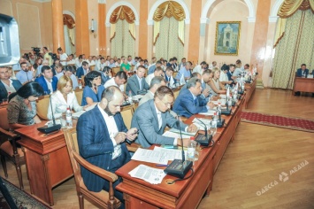 Раскол «Оппоблоковцев» спровоцировал скандал на сессии Одесского горсовета