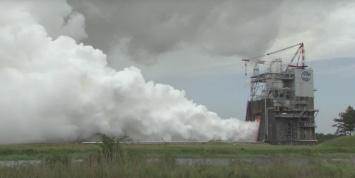 NASA провела очередные испытания двигателя сверхтяжелой ракеты SLS