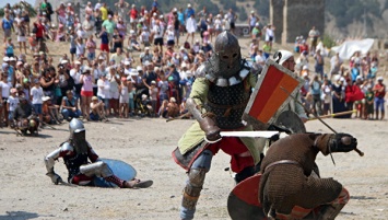 Рыцари, дамы и сражения: В Судаке стартует "Генуэзский шлем"