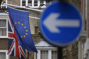 Свободный въезд в Британию из ЕС ограничат в марте 2019 года