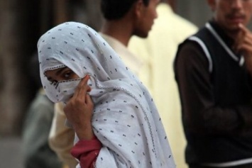 В Пакистане 17-летнюю девушку приговорили к изнасилованию