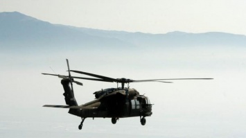 В Австралии американский военный вертолет столкнулся с деревом