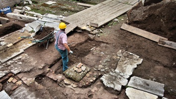 На Алтае при раскопках нашли косторезную мастерскую древних людей