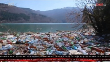Водохранилище на Закарпатье местные жители превратили в свалку с тоннами мусора
