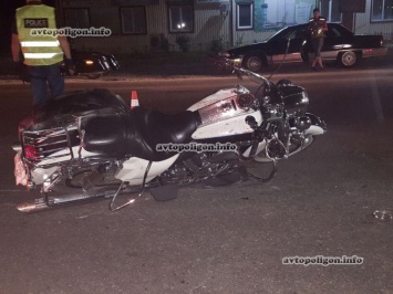 ДТП в Киеве: мотоциклист разбился из-за сужения дороги. ФОТО