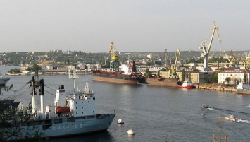"Севморзавод" построит плавкран грузоподъемностью 700 тонн