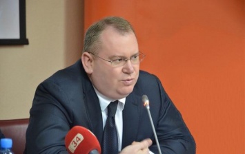 Валентин Резниченко: За три года на Днепропетровщине будет отремонтировано 1000 км коммунальных дорог