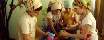 В Енакиево для воспитанников детского социального центра провели занятие «ИГРУШКИ ЛЮБЯТ ЧИСТОТУ»