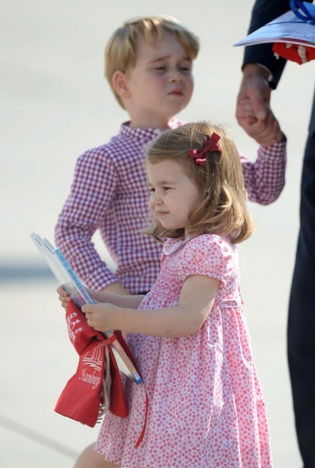 Никакого Интернета: вот почему принц Уильям и Кейт Миддлтон запретили детям гаджеты