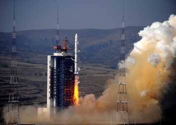 Китай впервые в мире передал «безопасные» данные с квантового спутника на Землю