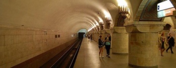 Протечки и мокрые пятна: названы самые проблематичные станции киевского метро