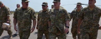 Начальник штаба Сухопутных войск Вооруженных сил США посетил позиции сил АТО в Донецкой области (ФОТО)