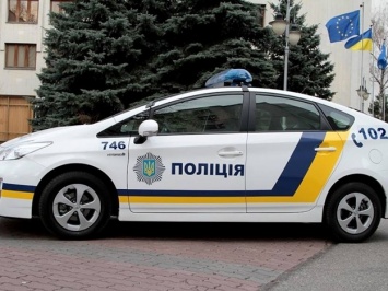 Испугали гранатой: в Одесской области у копов угнали автомобиль