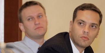 Журналист заснял встречу сотрудников штаба Навального с американским НКО