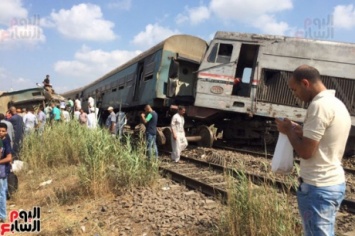В Египте столкнулись пассажирские поезда: десятки погибших и пострадавших