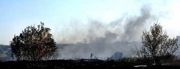 В Мариуполе горел строительный склад и дачные дома (ФОТО)