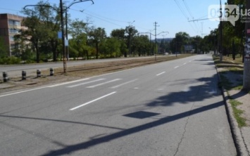 Переходить дорогу небезопасно: в Ингулецком районе Кривого Рога опасная «зебра»