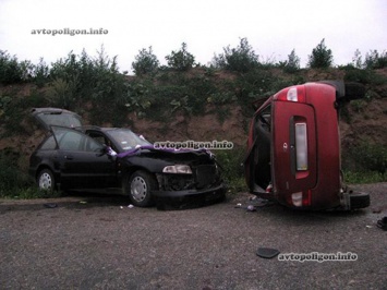 ДТП на Ивано-Франковщине: ВАЗ 11183 уничтожился об Audi A4 - шестеро тяжело травмировано. ФОТО