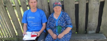 В Добропольском районе 16 пенсионеров получили гуманитарную помощь