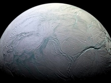 Ученые обнаружили доказательства возможности жизни на Титане