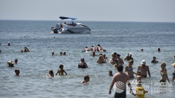 В Крыму росгвардеец во время отдыха спас утопающего