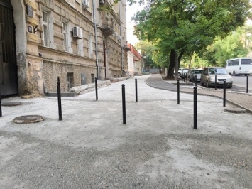 В Одессе продолжают ремонтировать улицу Ольгиевскую на радость велосипедистам