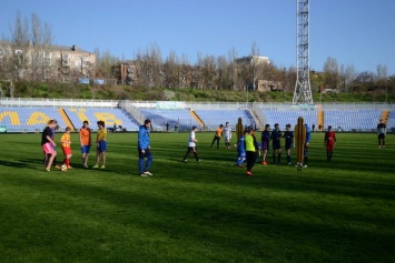 МФК «Николаев» провел для юных николаевцев «Звездные уроки футбола»