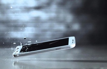 Motorola запатентовала смартфон с самовосстанавливающимся стеклом