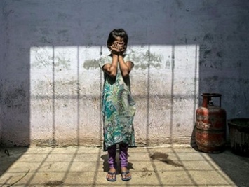 В Индии родила 10-летняя изнасилованная девушка
