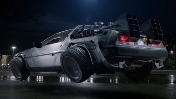 Знаменитая благодаря фильму «Назад в будущее» компания DeLorean представила летающее авто