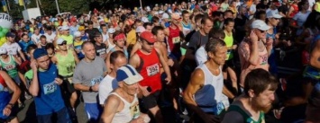 В Харькове в марафоне "Освобождение" участвовали 4 тысячи бегунов