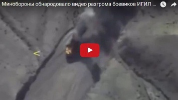Опубликовано видео уничтожения колонны ИГИЛ в Сирии