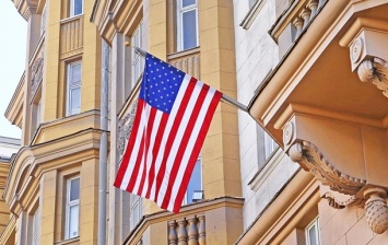 У посольства США в Москве собралась очередь за визами - СМИ