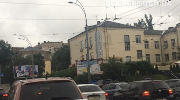 Пробки в Киеве: движение в столице "парализовано" (фото, карта)