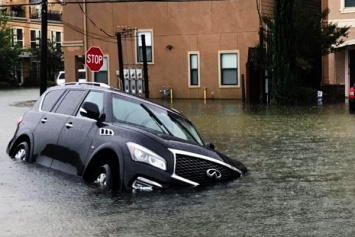 Шторм Харви: Хьюстон накрыло катастрофическое наводнение